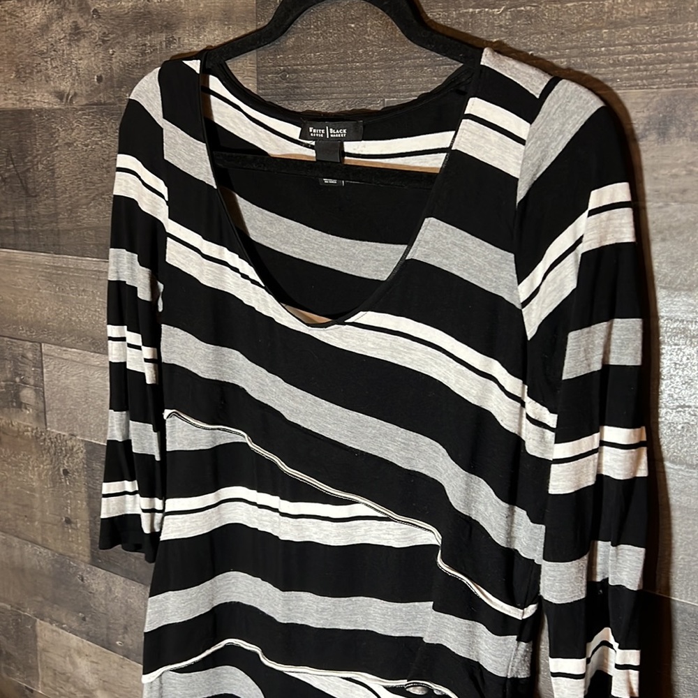 Classy White House Black Market Black, Gray, and White Blouse - Picture 2 of 6
